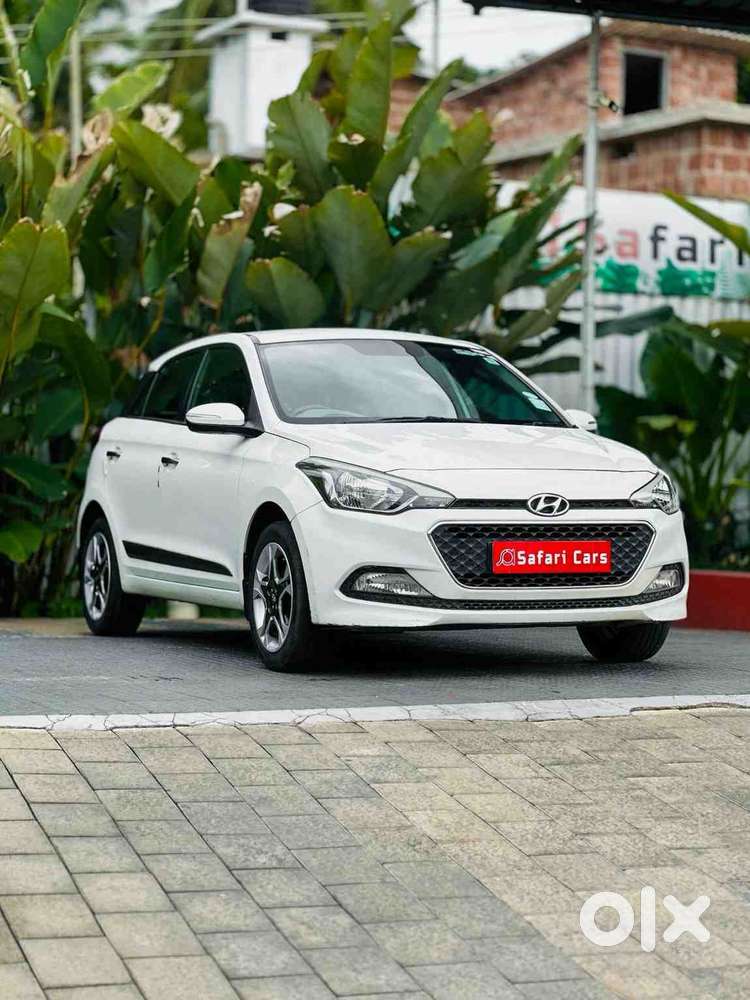 Hyundai I20 Petrol Asta Option, 2015, Petrol
