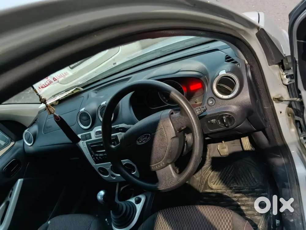 Ford Figo Diesel Zxi 2012