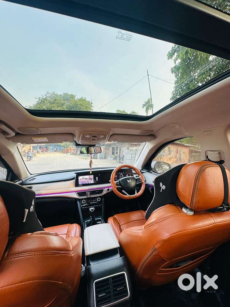 Mahindra Xuv700 2022 Diesel Well Maintained