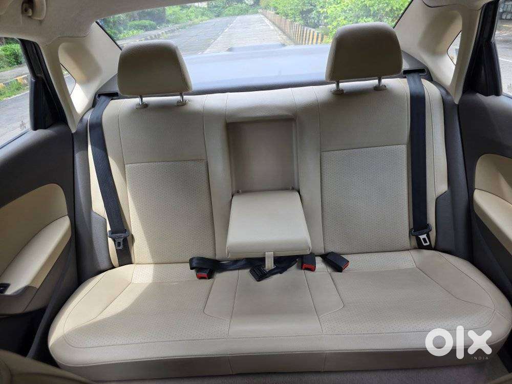 Volkswagen Vento 1.2l Tsi Highline Plus At Petrol, 2018, Petrol