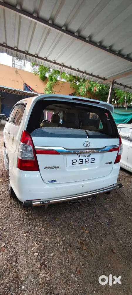 Toyota Innova 2015 Diesel 115000 Km Driven