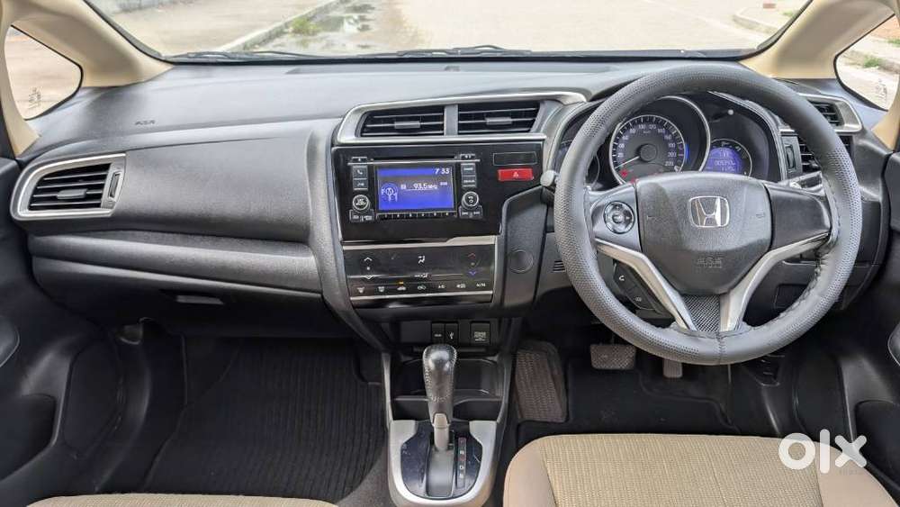Honda Jazz V Automatic, 2016, Petrol