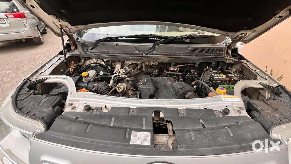 Mahindra Tuv 300 T8, 2017, Diesel