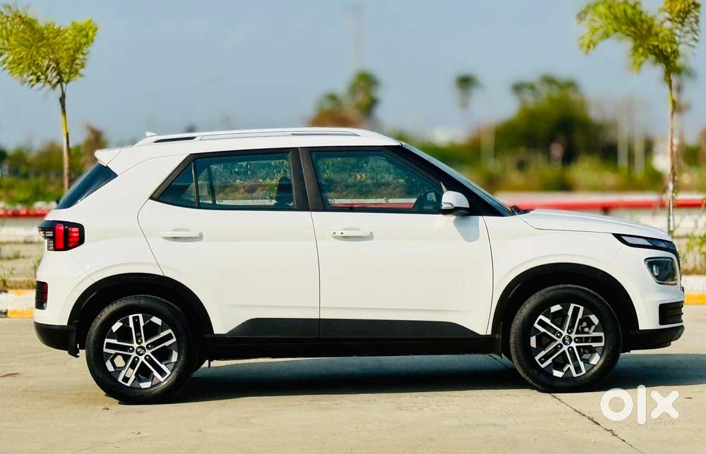 Hyundai Venue Sx Mt, 2024, Diesel