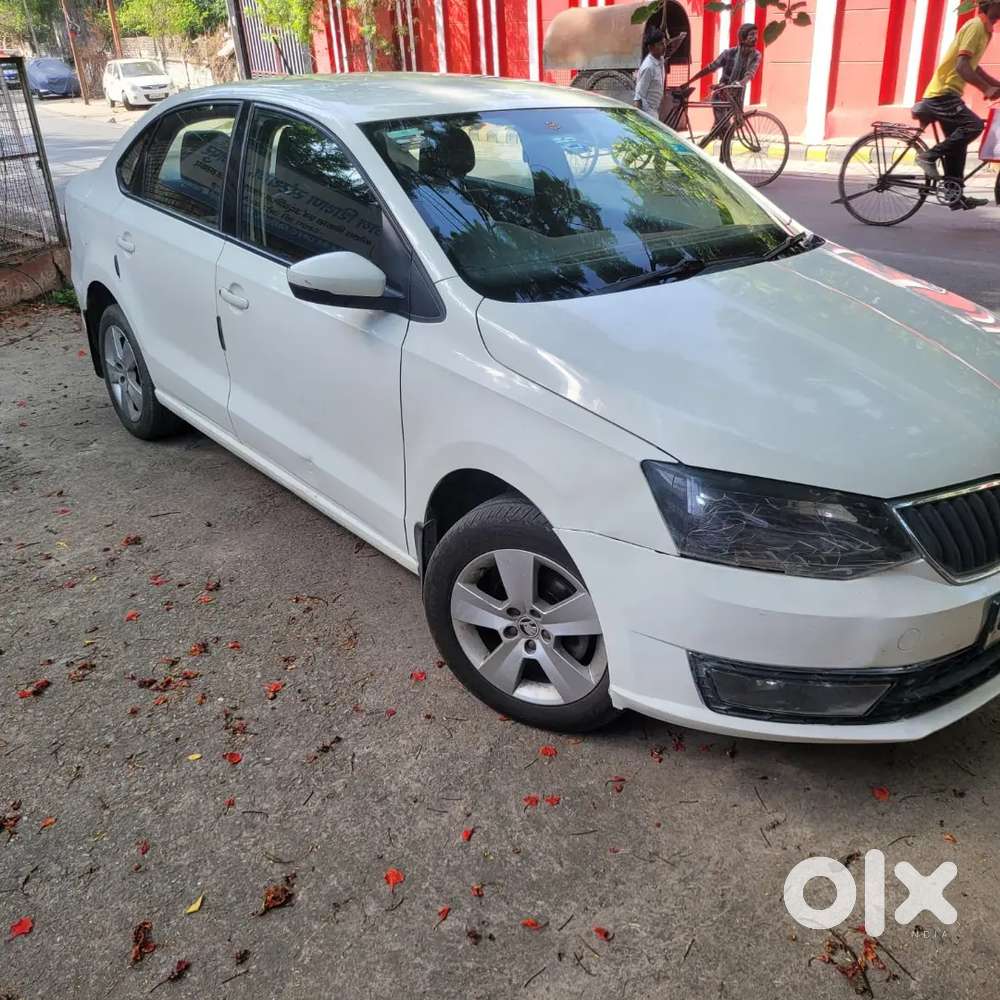 Skoda Rapid 2020 Year Diesel Variant 20 Kmpl Milage