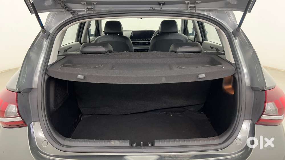 Hyundai New I20 1.2 Asta (o) Ivt, 2023, Petrol
