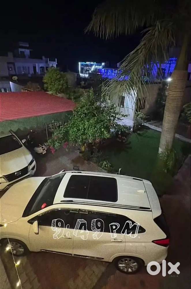 Toyota Innova Hycross 2025 December 9039 Km Driven