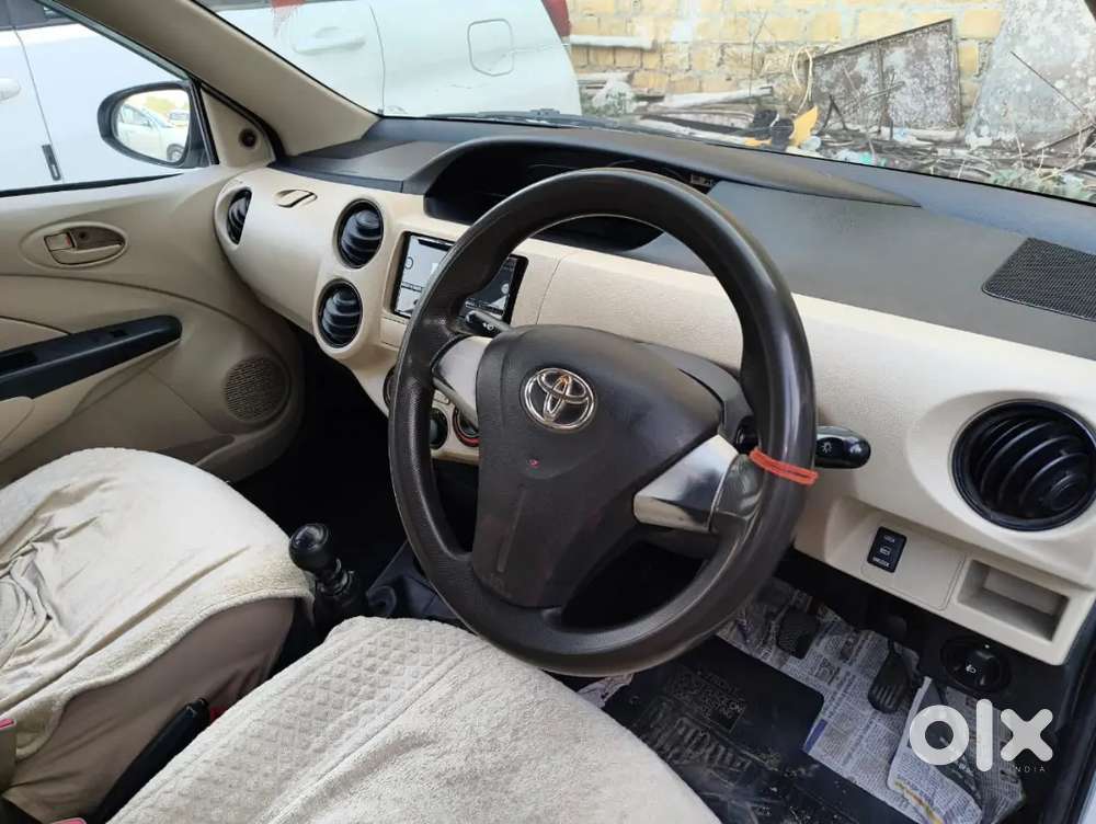 Toyota Etios 2018 Diesel 180000 Km Driven