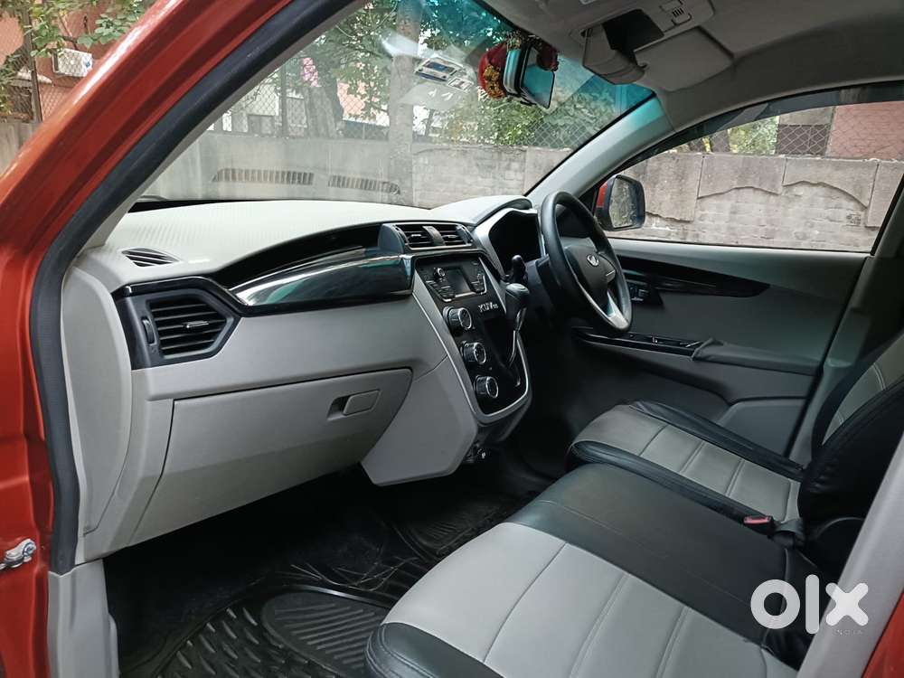 Mahindra Kuv100 Nxt 1.2 K8 Petrol 6 Str Dual Tone, 2017, Petrol