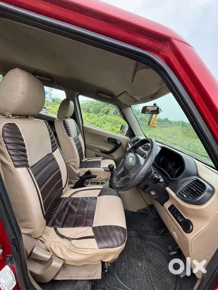 Mahindra Tuv 300 2016