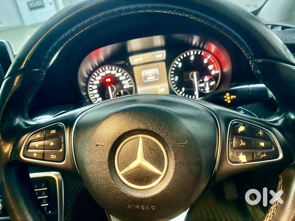 Mercedes-benz Gla Diesel 2015-2016 - Very Good Condition