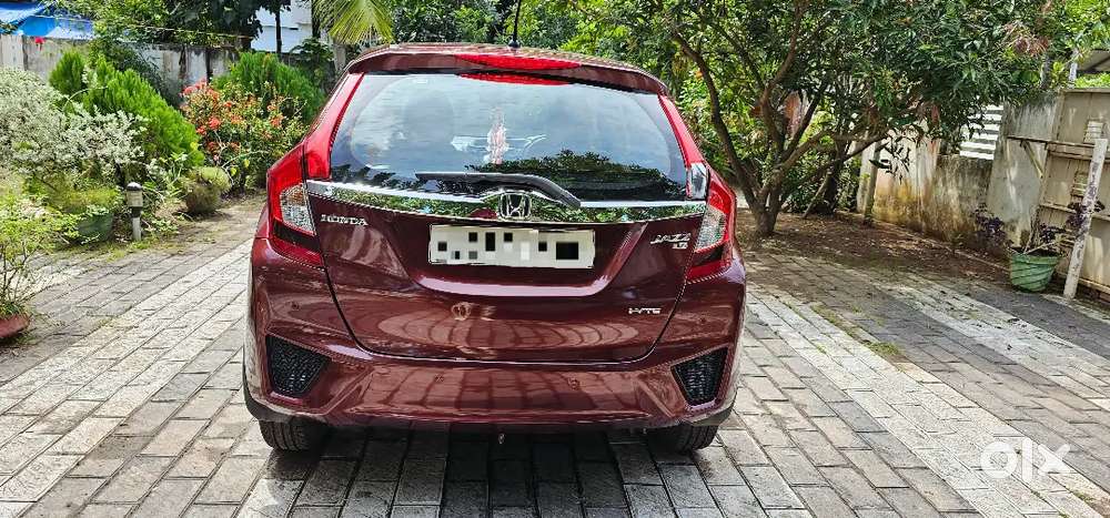 Honda Jazz 2017 Petrol 100000 Km Driven