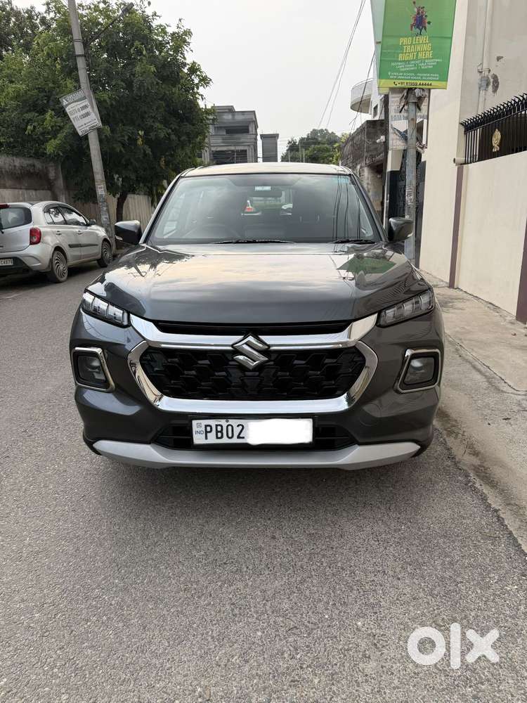 Maruti Suzuki Grand Vitara 1.5 Delta Smart Hybrid At, 2023, Petrol