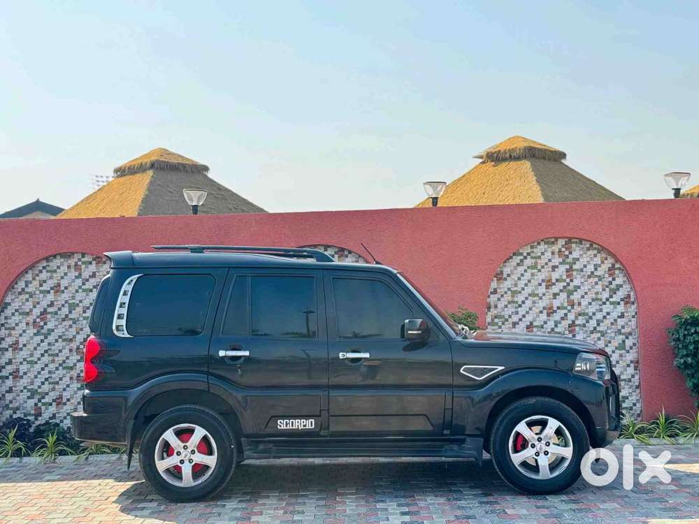 Mahindra Scorpio