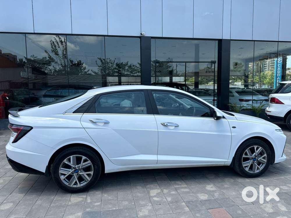 Hyundai Verna 1.5 Sx (o) Ivt, 2024, Petrol