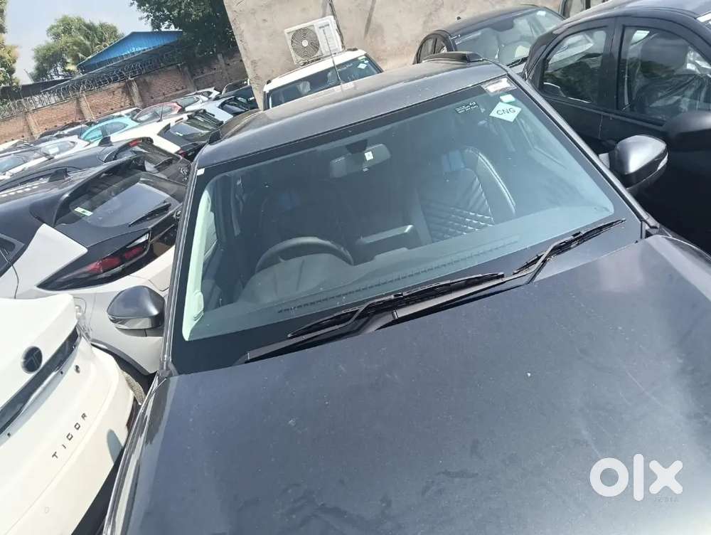 Tata Punch 02102025 Cng & Hybrids 10000 Km Driven