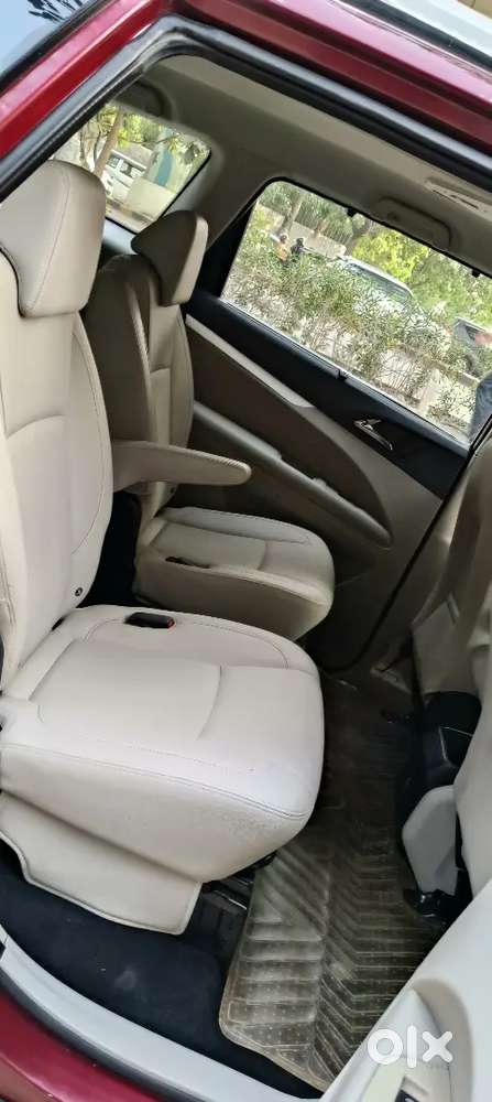 Mahindra Marazzo
