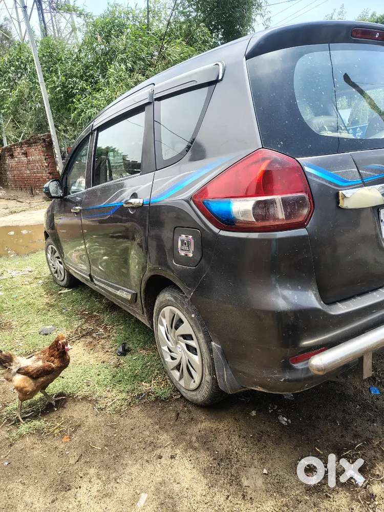 Maruti Suzuki Ertiga 2017 Diesel 225000 Km Driven