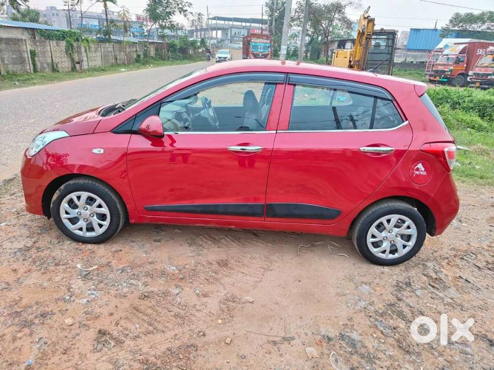 Hyundai Grand I10 Sportz O 1.2, 2017, Petrol