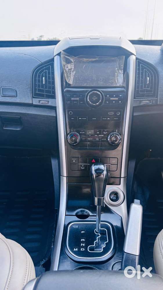 Mahindra Xuv500 W9 1.99, 2018, Diesel