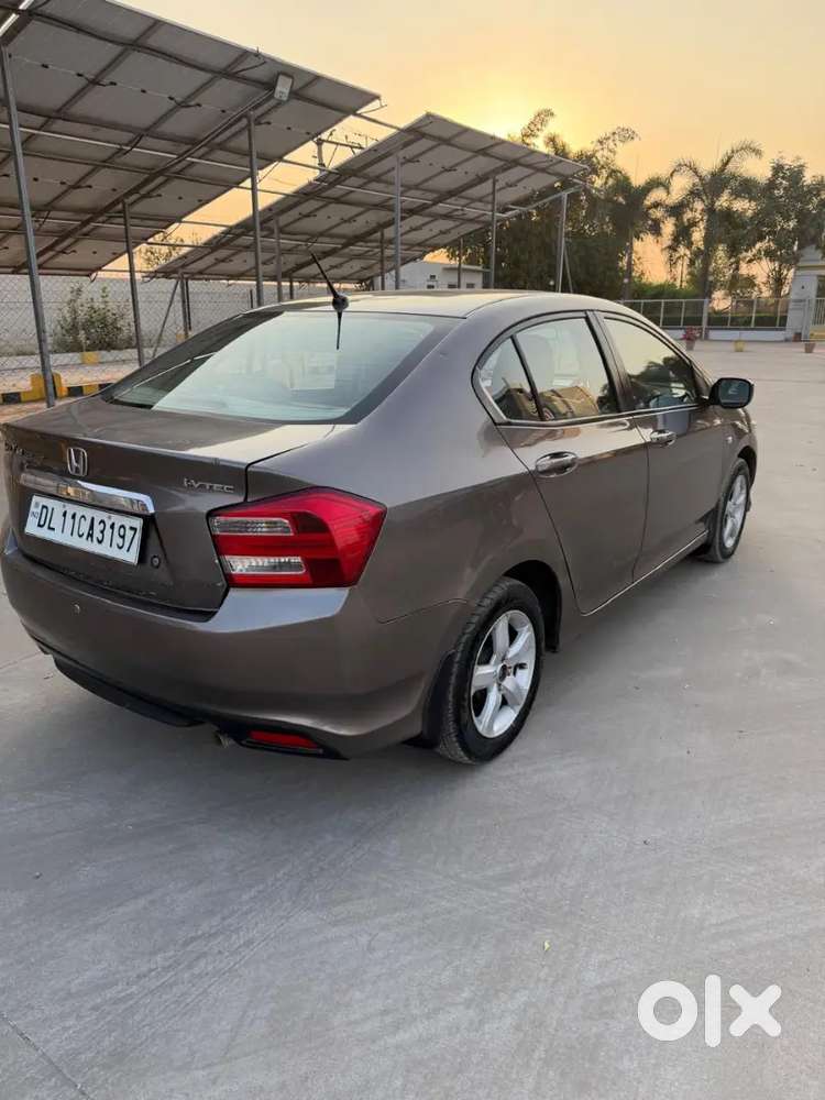 Honda City 2013 Petrol&cng  83650 Km Frist Owner