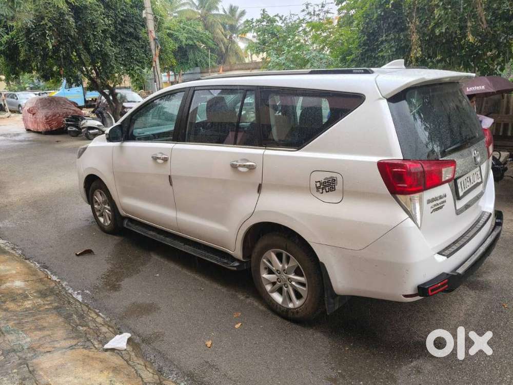 Toyota Innova Crysta 2.4 Gx Limited Edition At 7 Str, 2023, Diesel
