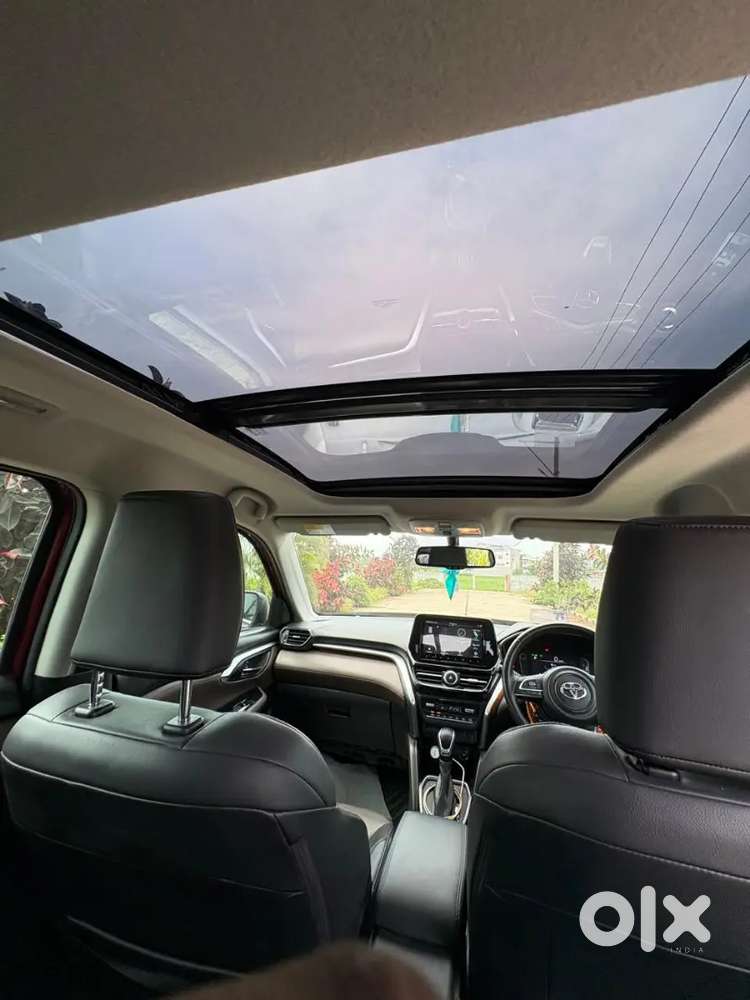 Toyota Urban Cruiser 2024 Hybrid Variant