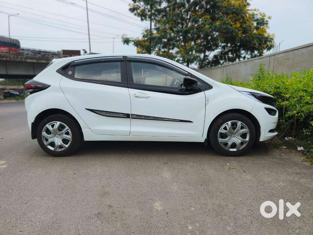 Tata Altroz 2024 Petrol 7347 Km Driven