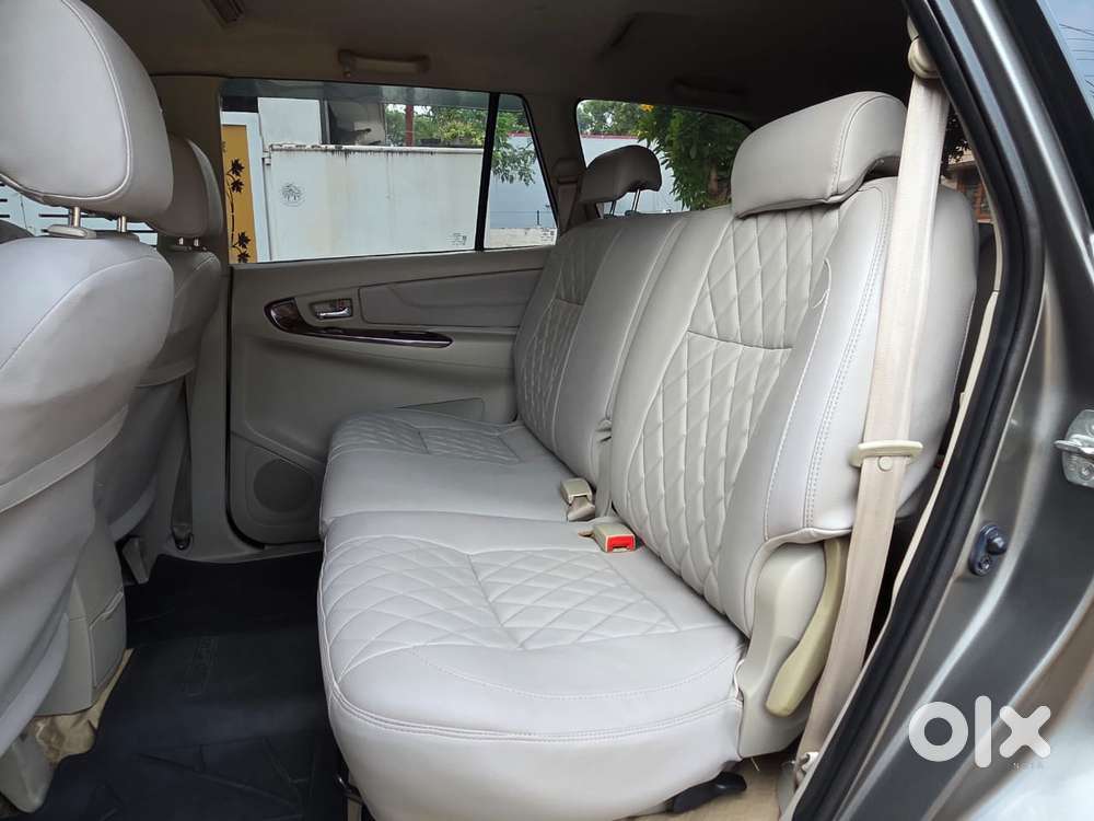 Toyota Innova 2.5 V 7 Str, 2012, Diesel
