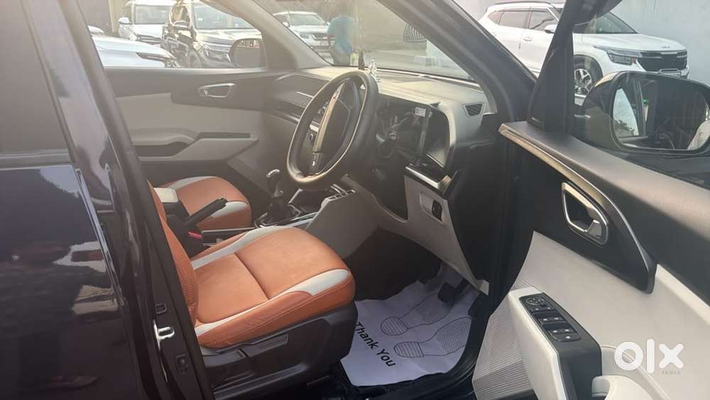 Variant Details:  * Model: Kia Carens Clavis * Trim/variant: Htk * Eng