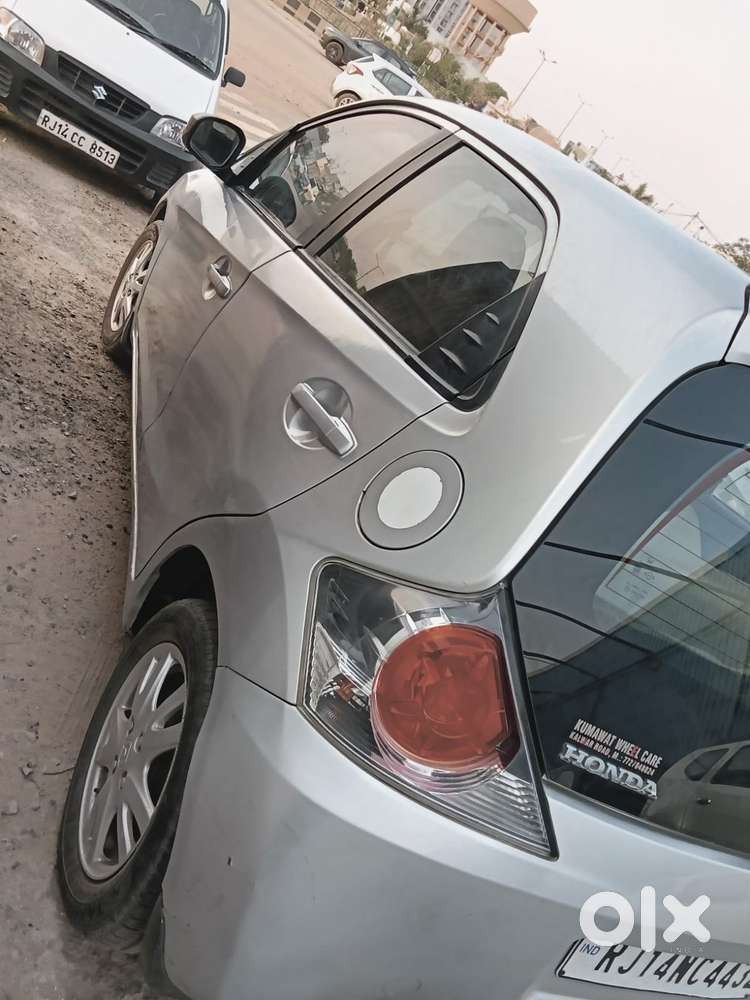 Honda Brio Vx Mt, 2016, Petrol