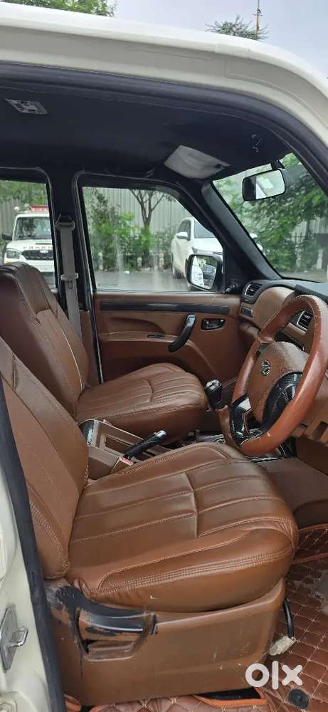 Mahindra Scorpio S6 Plus 2.2,3 Lakh Accessories Extra Fitted, 84000km