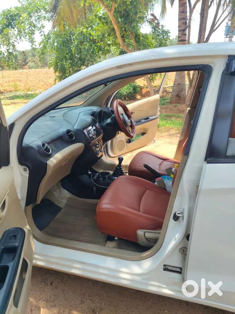 Honda Amaze 2014 Diesel Good Condition.