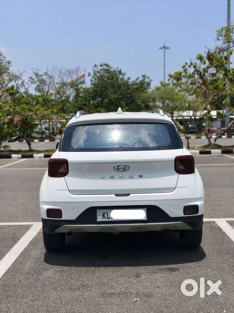 Hyundai Venue 1.2 S Plus, 2021, Petrol