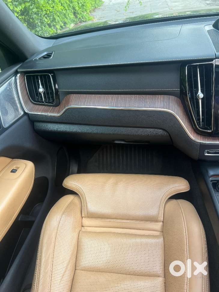 Volvo Xc60 D5 Awd Automatic, 2021, Diesel