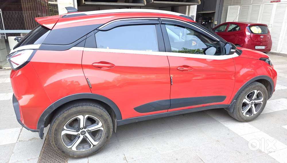 Tata Nexon 1.5 Revotorq Xza Plus S Amt, 2023, Petrol