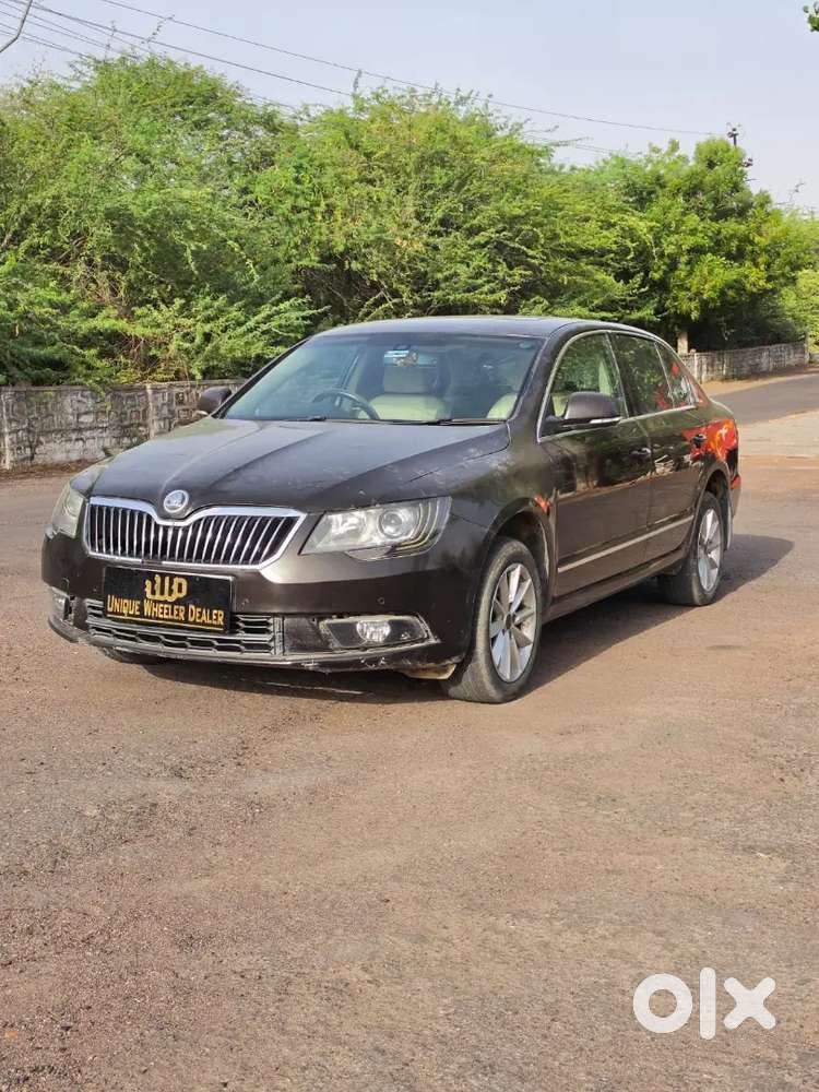 Skoda Superb 2014 Petrol Well Maintained