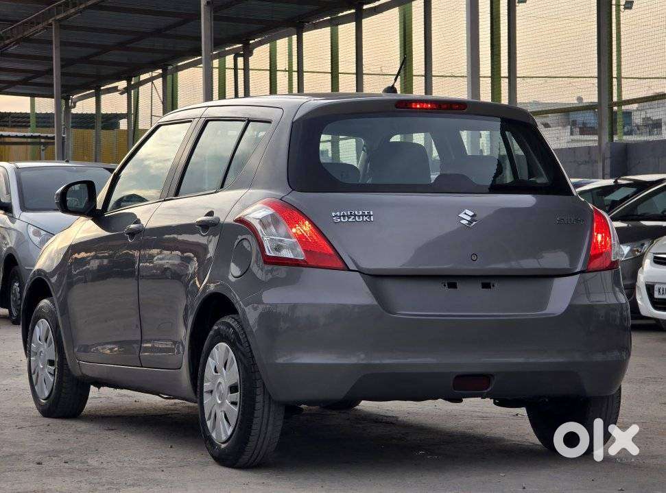 Maruti Suzuki Swift Vxi + Manual, 2012, Petrol