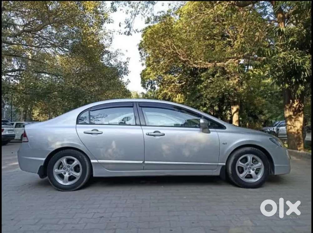 Honda Civic Pure Petrol