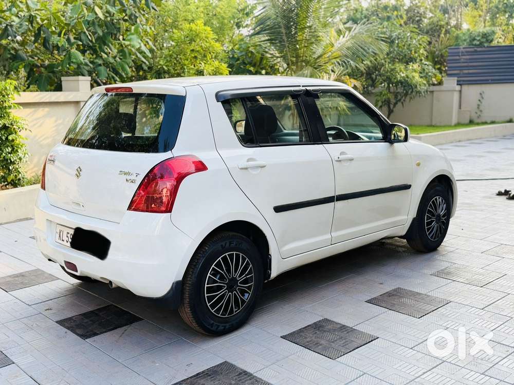 Maruti Suzuki Swift Vxi Optional, 2010, Petrol