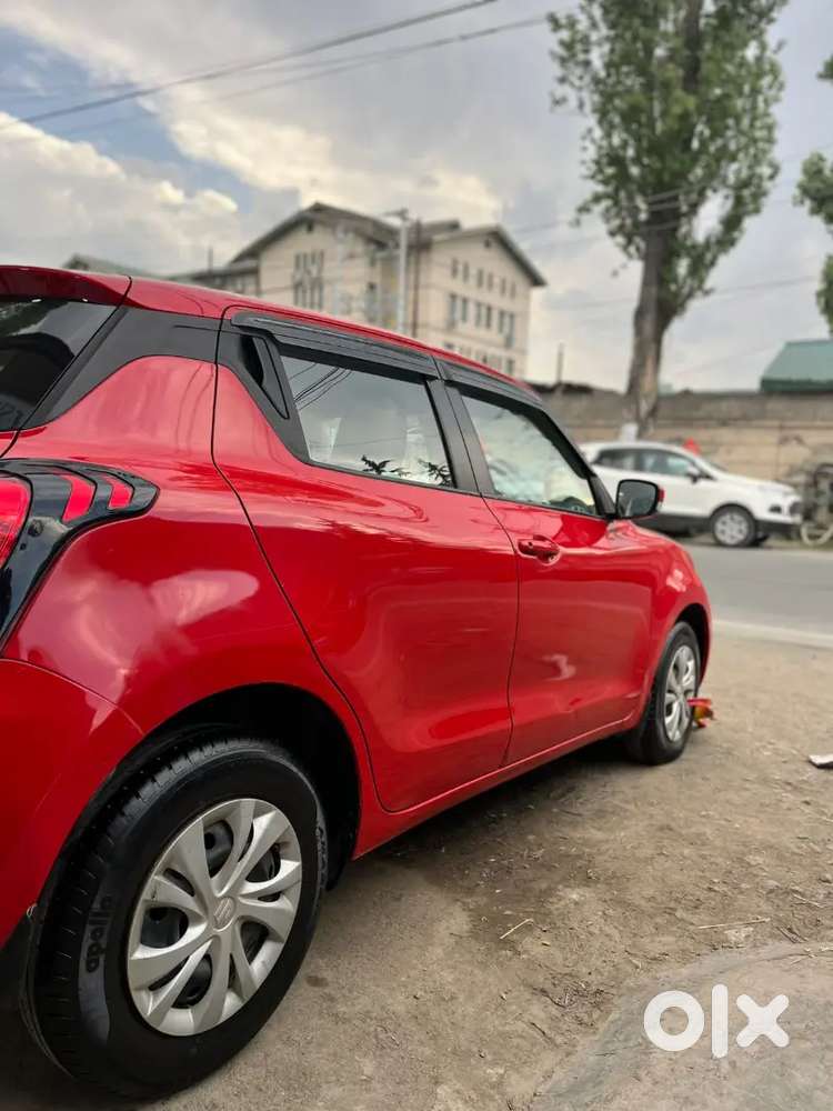 Swift Maruti Suzuki Petrol Manual 2019 Mint Condition Red In Colour