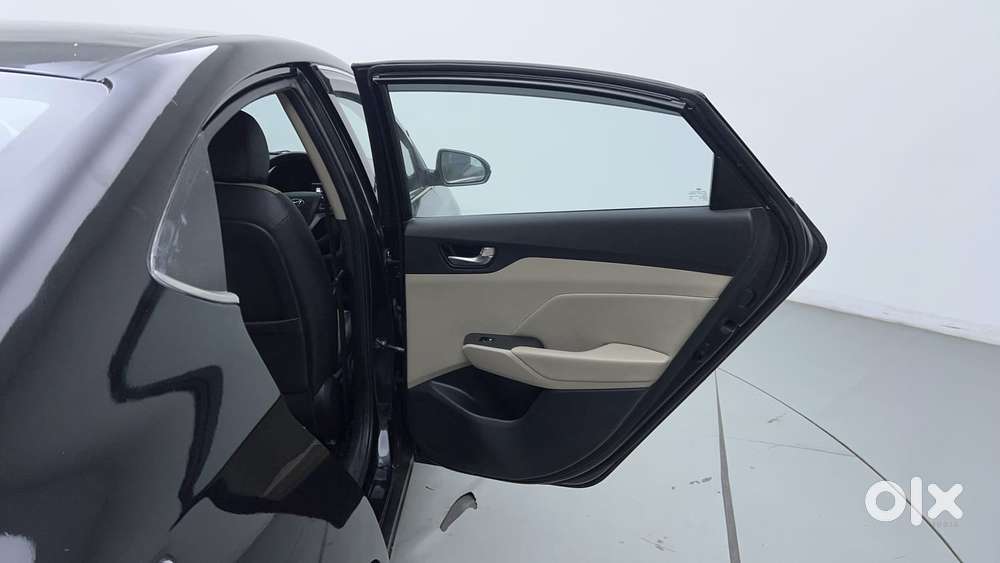 Hyundai Verna 1.5 Sx (o) Vtvt Ivt, 2021, Petrol