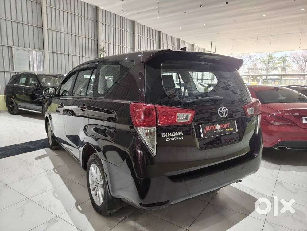Toyota Innova Crysta