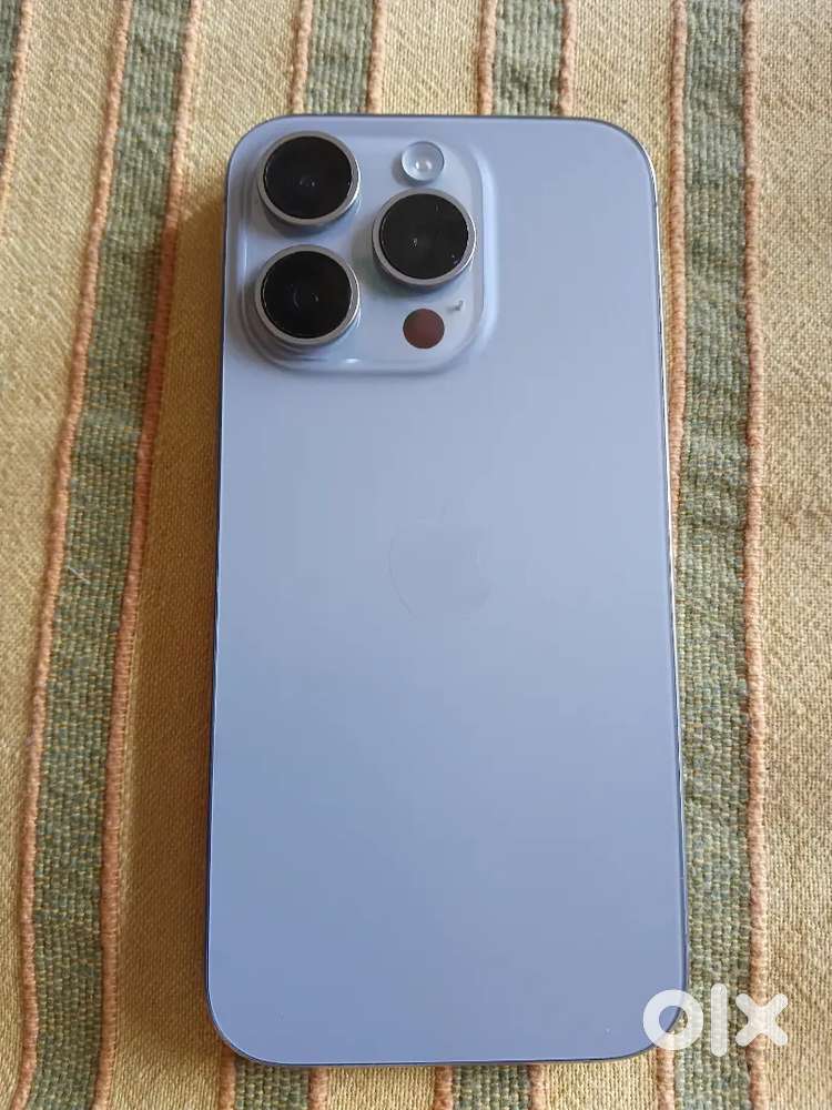 IPHONE 15 PRO SILVER CLOUR