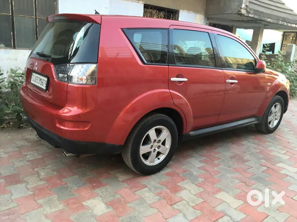 Mitsubishi Outlander 2010 Petrol Automatic