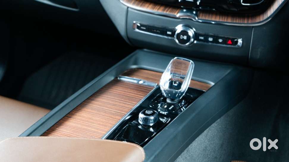 Volvo Xc60 2.0 B5 Ultimate, 2025, Petrol