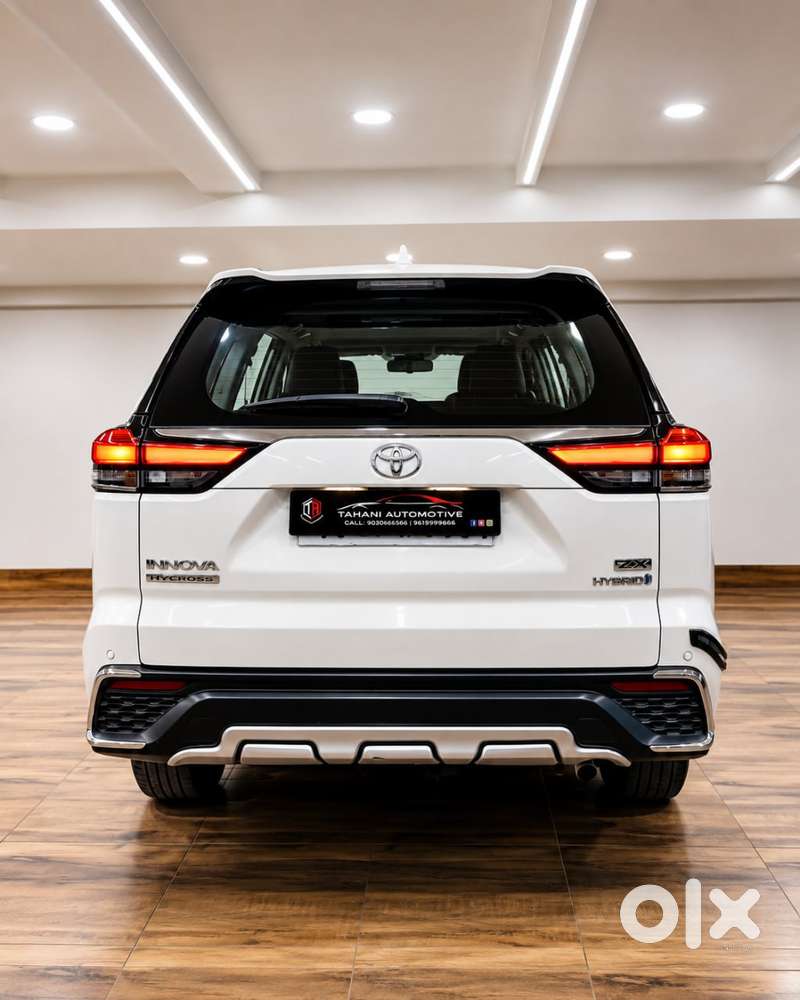 Toyota Innova Hycross 2.0 Zx (o) Hybrid 7 Str, 2024, Petrol