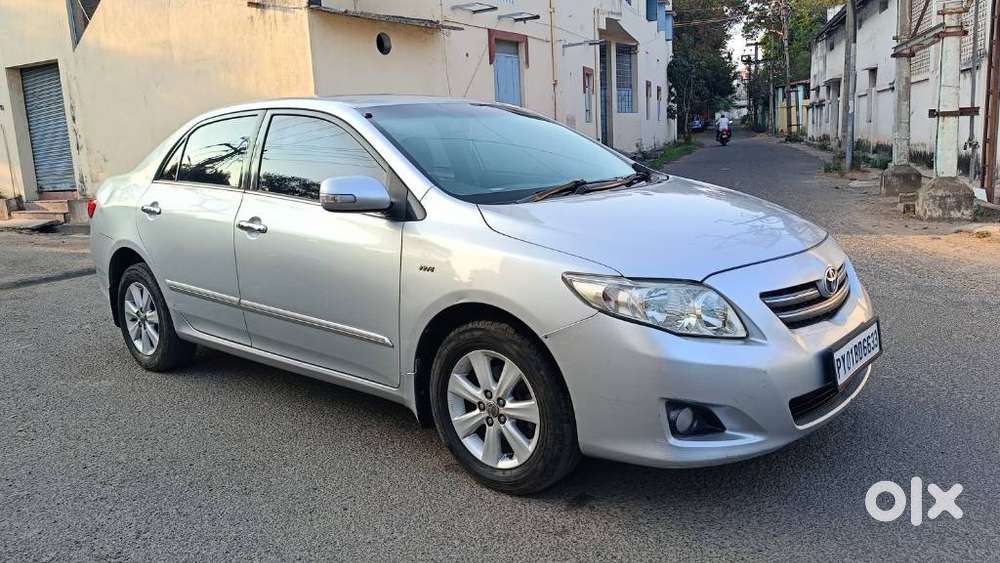 Toyota Corolla Altis G, 2010, Petrol