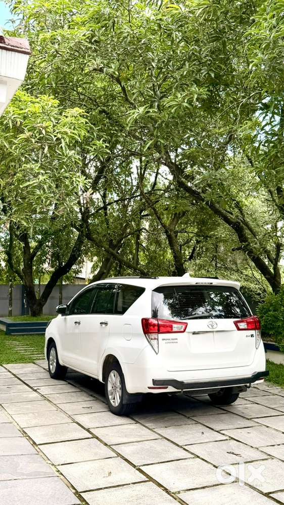 Toyota Innova Crysta 2017