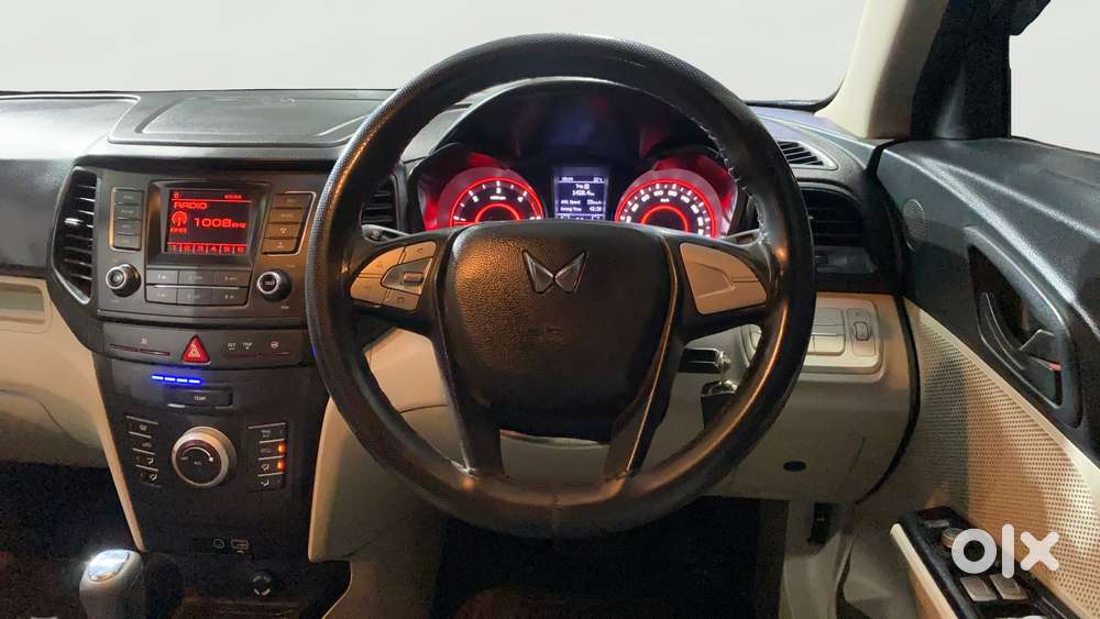 Mahindra Xuv300 W6 Amt Diesel, 2022, Diesel